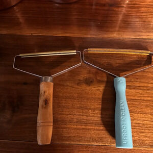 COPY - Pet hair remover!!! Wow does it work. Don’t use on dog. It doesn’t work …